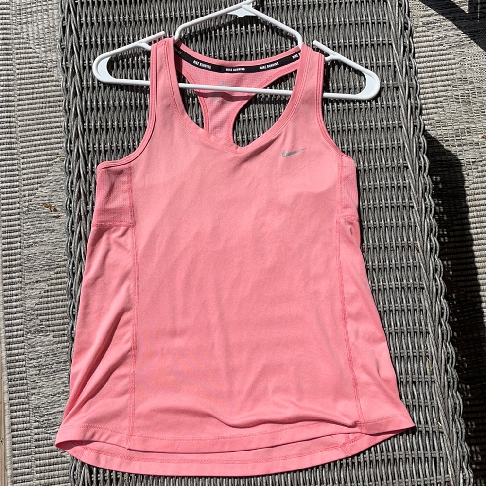 Nike workout tank